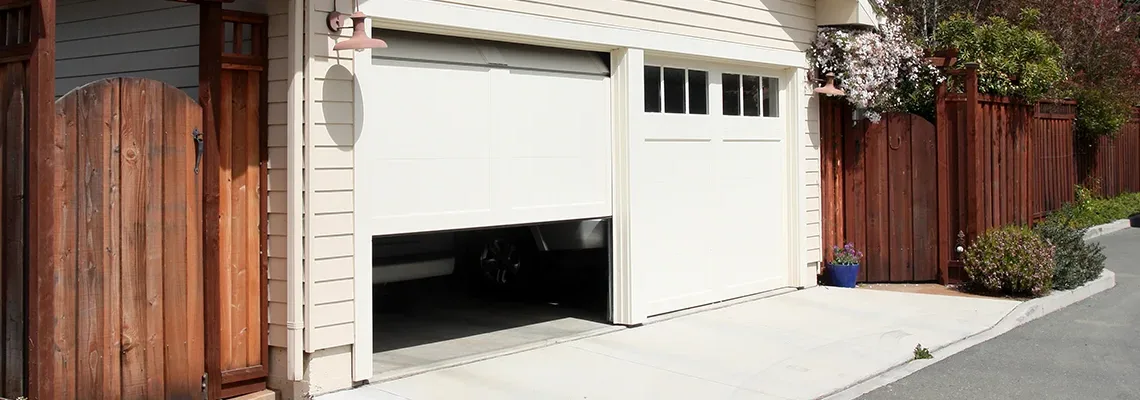 Repair Garage Door Won't Close Light Blinks in Chicago Heights, Illinois